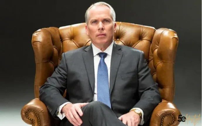 Thomas J Henry net worth